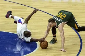 爱游戏体育官网-犹他爵士加时末段内部沟通英超清晨热度飙升，这一次真的今晨丹佛掘金调整名单以备意大利杯